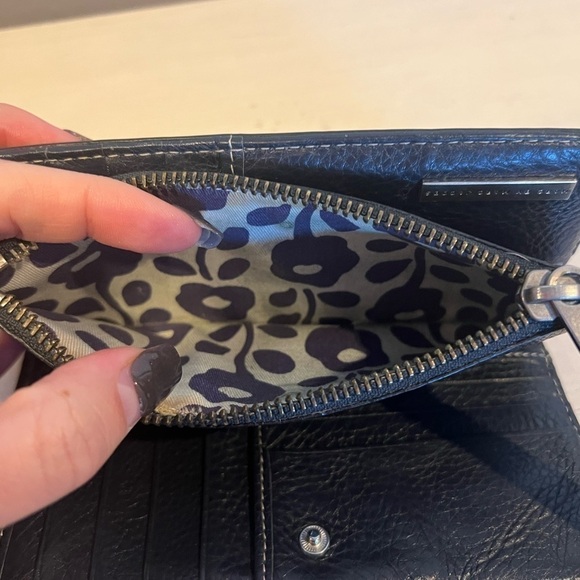 Marc by Marc Jacobs Bi Fold Leather Wallet - Picture 10 of 12